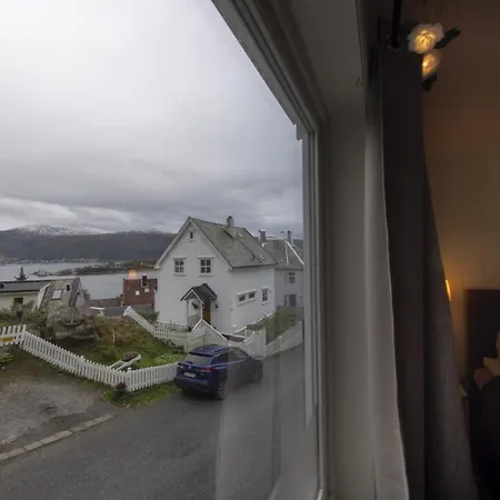 Koselig Leilighet I Sentrum Ålesund Exterior photo